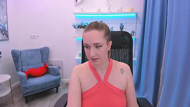 CaseyTerini online show from July 1, 3:52 am
