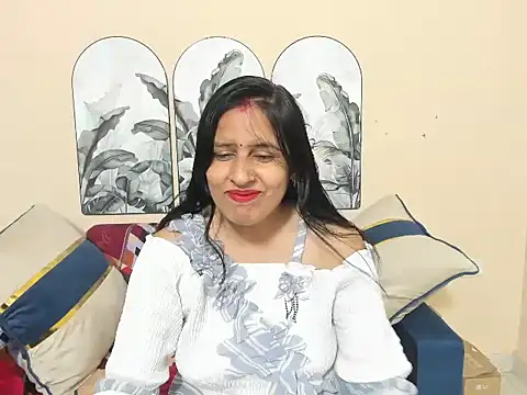 sara conorr online show from April 24, 3:42 am