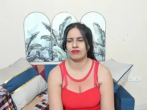 sara conorr online show from May 8, 3:45 am