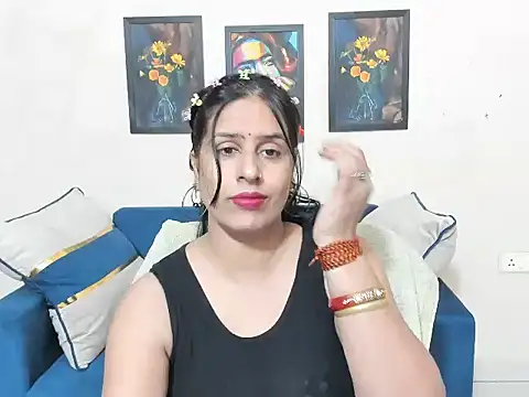 sara conorr online show from July 2, 4:18 am
