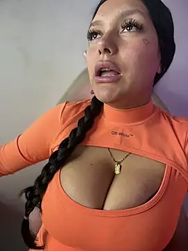 Miia  Taylor online show from February 26, 2:54 am