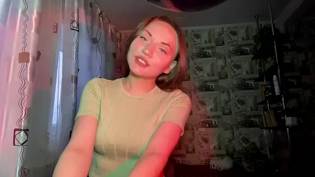 JuliaCurletteye online show from February 3, 1:38 pm