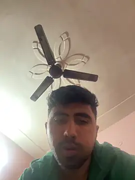 Snapshot of pradeep8704 chatting on February 1, 3:54 pm pradeep8704 online show from February 1, 3:54 pm