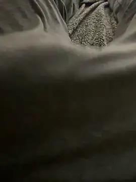 Snapshot of watxhe chatting on February 28, 10:44 pm watxhe online show from February 28, 10:44 pm