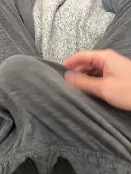 Snapshot of watxhe chatting on March 1, 12:40 pm watxhe online show from March 1, 12:40 pm