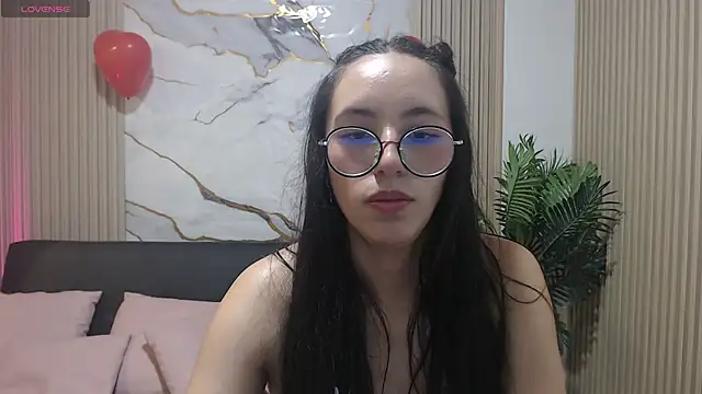 Snapshot of Athenaa_tay chatting on March 6, 7:54 pm Athenaa tay online show from March 6, 7:54 pm
