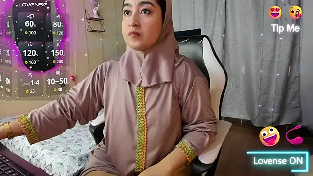 SamiraAwada online show from February 21, 6:42 pm