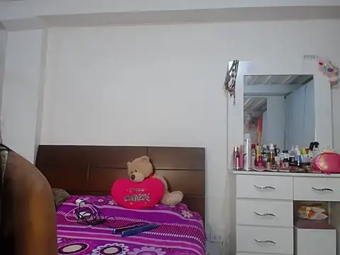 natys123 online show from February 12, 1:22 am