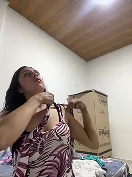 Snapshot of 34-ABBY_AL chatting on February 1, 9:13 pm 34-ABBY AL online show from February 1, 9:13 pm