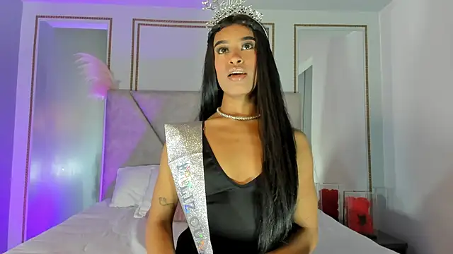 Snapshot of NiicoleLeroy chatting on March 18, 12:08 pm NiicoleLeroy online show from March 18, 12:08 pm