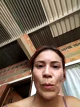 Snapshot of Afroditalatyn chatting on February 17, 5:52 pm Afroditalatyn online show from February 17, 5:52 pm