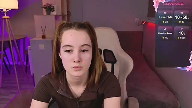 Caeliaa online show from February 12, 7:20 pm