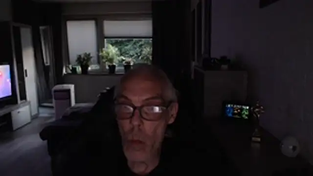 Snapshot of KoelnKoeln chatting on July 2, 7:42 pm KoelnKoeln online show from July 2, 7:42 pm