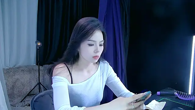 yoyo-o88 online show from February 13, 11:50 am