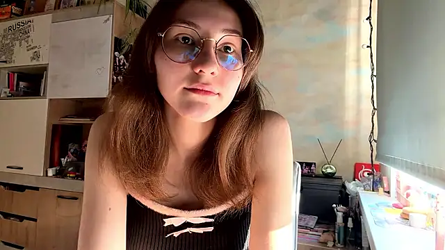 Snapshot of Miaaa_Moon chatting on March 23, 1:15 pm Miaaa Moon online show from March 23, 1:15 pm