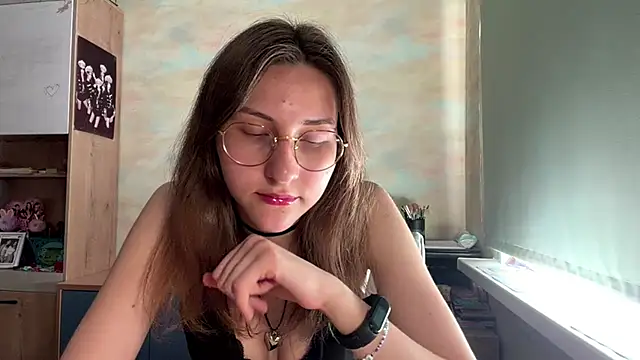 Miaaa Moon online show from May 19, 11:38 am
