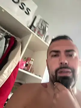 ender-latin online show from February 1, 11:09 am