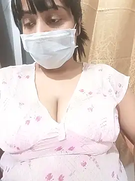 MidnightVibes  online show from May 18, 4:46 pm