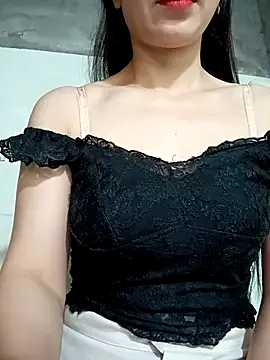 Vyvvyy69 online show from May 18, 10:26 pm