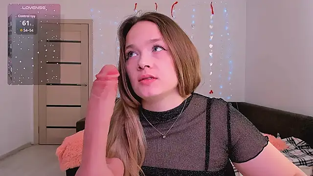 Snapshot of evilla_brill chatting on March 12, 8:31 am evilla brill online show from March 12, 8:31 am