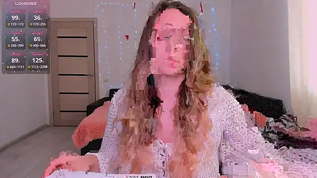 Snapshot of evilla_brill chatting on March 20, 8:19 am evilla brill online show from March 20, 8:19 am