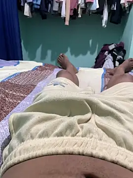 Snapshot of Angel180765 chatting on April 4, 11:24 pm Angel180765 online show from April 4, 11:24 pm