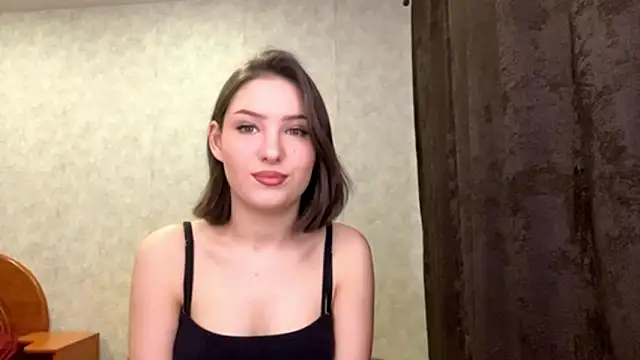 FoxieFlare online show from February 3, 12:09 am