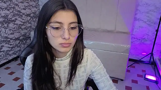 Cristal love v online show from February 5, 2:00 pm