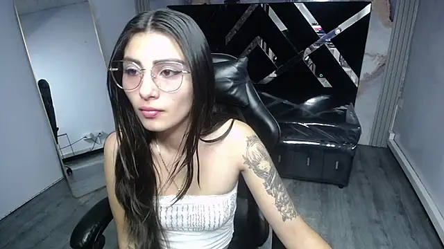 Cristal love v online show from February 11, 1:16 pm