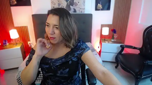 milfsecret69 online show from May 19, 10:54 am
