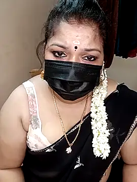 Snapshot of silk_rose05 chatting on March 31, 5:35 pm silk rose05 online show from March 31, 5:35 pm