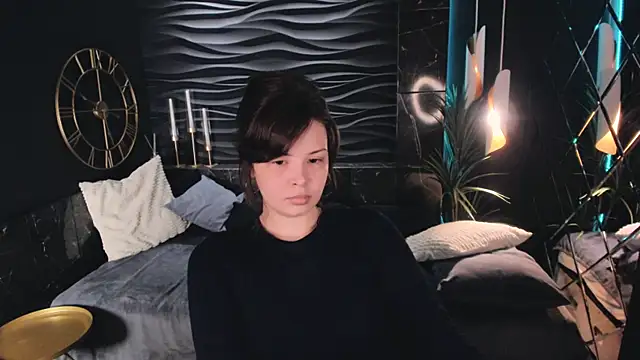 Maykinkya online show from July 5, 2:24 pm