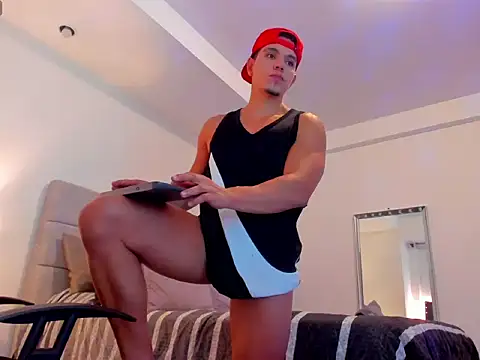 chris morgan7 online show from March 25, 10:16 pm