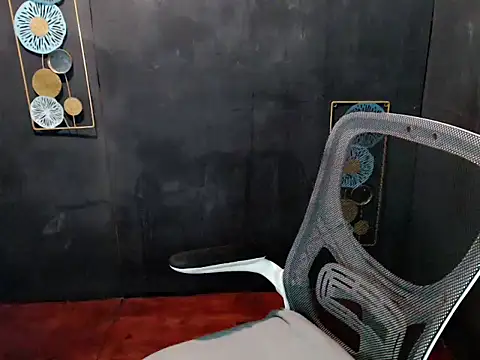 Snapshot of itsme_jaja18 chatting on March 29, 9:42 am itsme jaja18 online show from March 29, 9:42 am