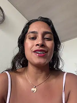 LunaHeat online show from May 17, 6:37 pm