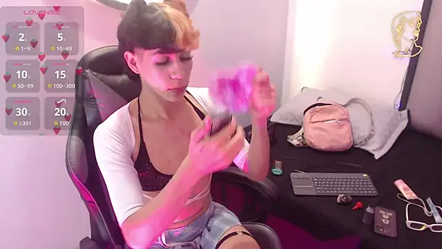 Philipp-Jones online show from March 7, 12:35 pm