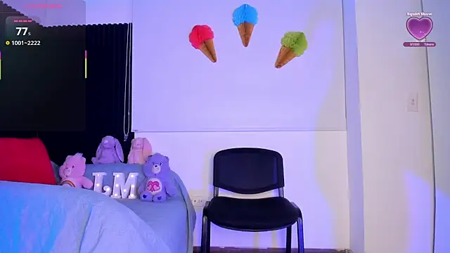 Philipp-Jones online show from April 2, 12:25 pm