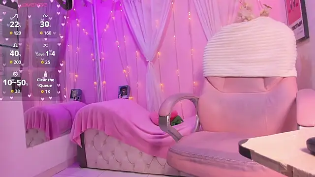 Snapshot of Bella_Miller1_ chatting on March 7, 4:59 pm Bella Miller1 online show from March 7, 4:59 pm