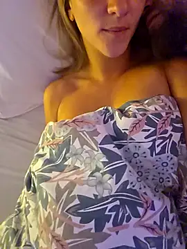 Couple-Kiwii-Orchidee-Boy online show from May 17, 5:49 am