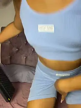 Snapshot of Ruby_Rouge_ chatting on March 20, 8:03 pm Ruby Rouge online show from March 20, 8:03 pm