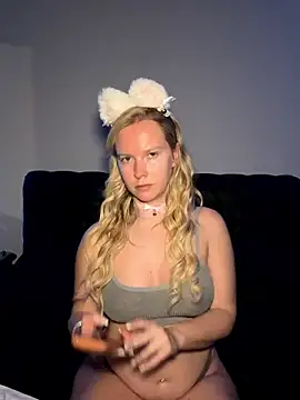 Ellie-rosee online show from February 22, 5:11 pm