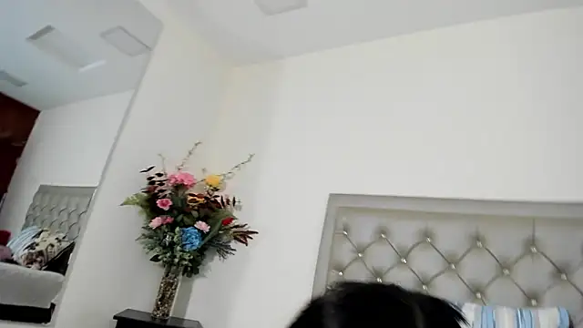 chloe  brownn online show from February 9, 9:30 pm