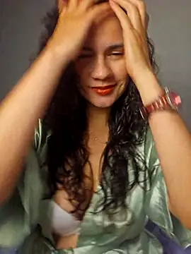 Snapshot of _ChloeRed chatting on April 4, 2:36 pm ChloeRed online show from April 4, 2:36 pm