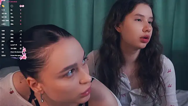 Snapshot of ZofiaSoshnik chatting on March 30, 6:47 am ZofiaSoshnik online show from March 30, 6:47 am