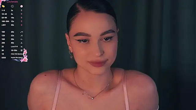 Snapshot of ZofiaSoshnik chatting on April 4, 7:39 am ZofiaSoshnik online show from April 4, 7:39 am