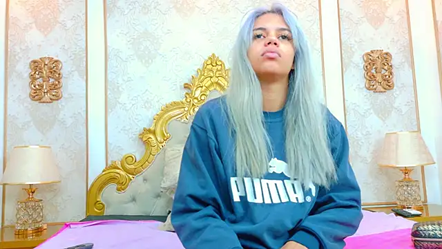 AlanaHouston online show from March 6, 12:12 pm