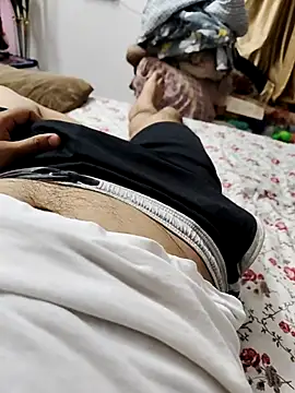 hunterkingshan online show from March 24, 2:11 pm