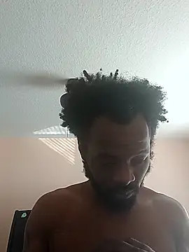 Snapshot of javon863 chatting on February 19, 2:35 pm javon863 online show from February 19, 2:35 pm