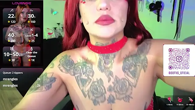 Snapshot of Zoeee_001 chatting on March 5, 9:22 pm Zoeee 001 online show from March 5, 9:22 pm