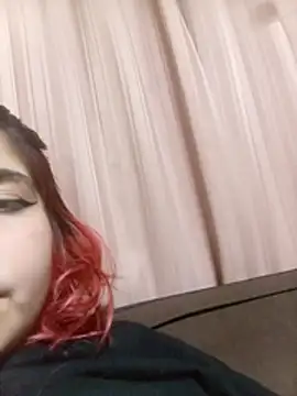 Snapshot of thegirlsshot_666 chatting on March 14, 4:51 am thegirlsshot 666 online show from March 14, 4:51 am